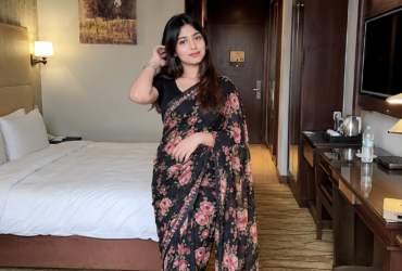 Afra Khan – Gulshan Premium Model
